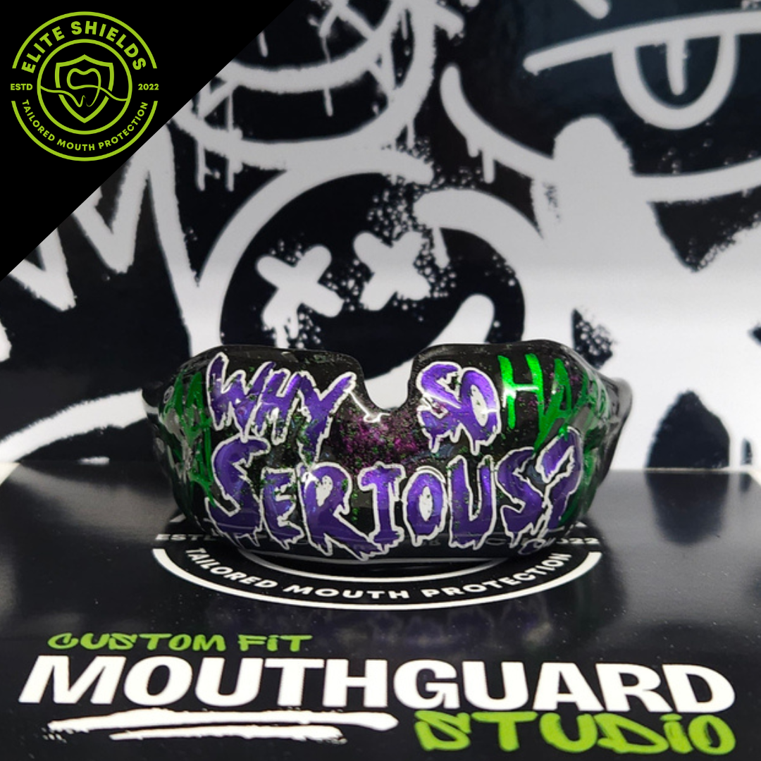 Custom fit gumshield with text and graphics